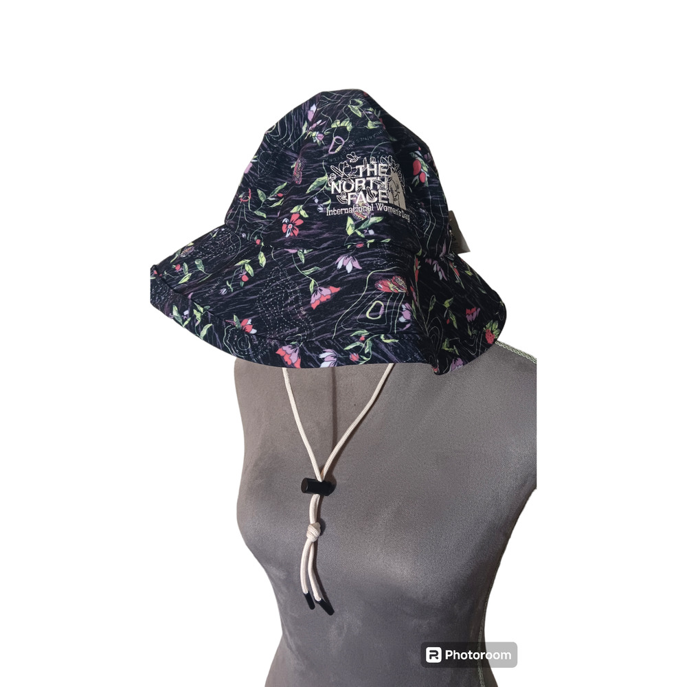 The North Face International Women's Day Sun Outdoor Bucket Hiking Hat S/M NWT